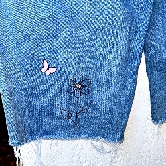 Wild Fable Women's Jeans Super High Rise Wide Leg Cropped Jeans - Picture 4 of 11